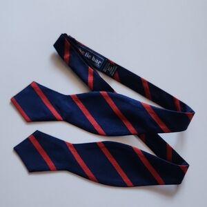 The Tie Bar Classic Navy and Red Diagonal Striped Bow Tie